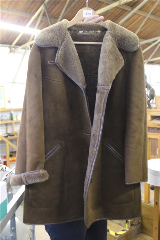 Sheepskin coat(-)